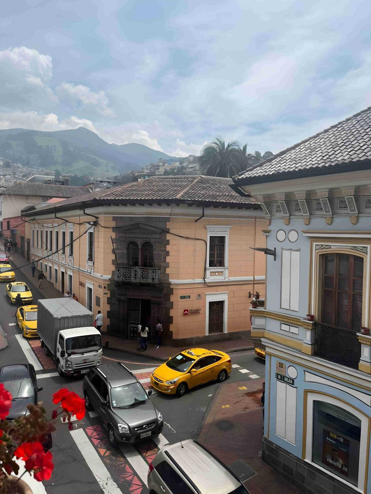 Casa Colonial Quito Exterior foto